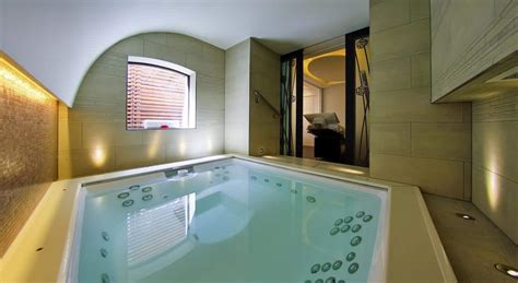 Hotel With Jacuzzi In Room Boston Hotel Rooms With Jacuzzi® Suites And Hot Tubs Excellent