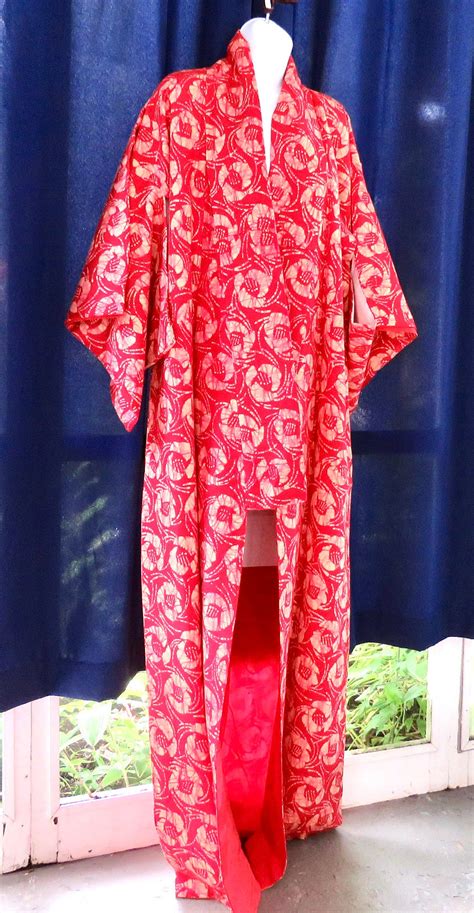 Ladies Kimono Red And White Casual Fabric Vintage Wool Kimono Etsy