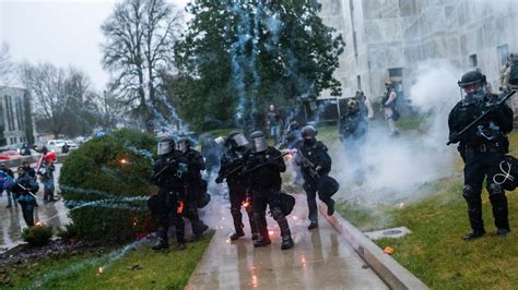 state police declare unlawful assembly at oregon s capitol