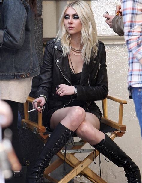 Pin By Scary Ceia On Grunge Taylor Momsen Style Taylor Momson