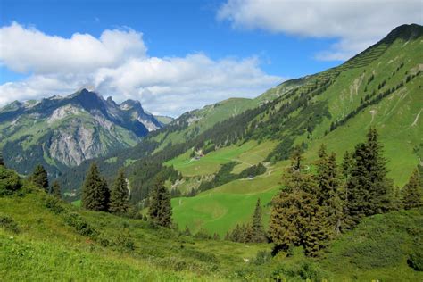 Österreich ist ein mitteleuropäischer staat. BILDER: Hochtannbergpass - Vorarlberg, Österreich | Franks ...