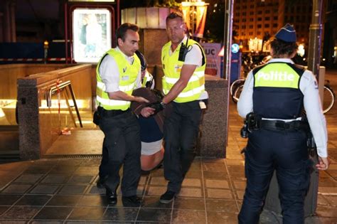 De ku leuven legt zeven leden van de studentenclub reuzegom meerdere jaren schorsing op. Politie, Defensie en hulpdiensten oefenen aanvalsscenario ...
