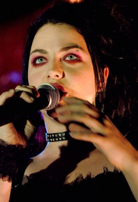 Amylee Evanescence Auf Der Maur Mitch Lucker Bring Me To Life Amy