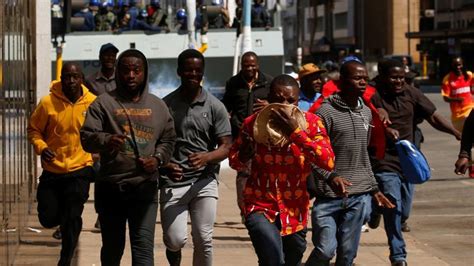 Discontent Swells In Zimbabwe Amid Crackdown Economic Woes Zimbabwe