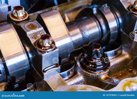 Camshaft Repairing Or Inspected The Shaft Controlled Function Of Valve