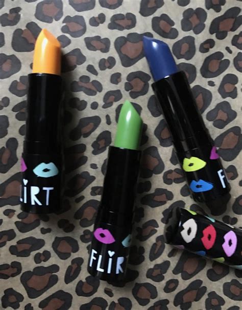 New Flirt Lip Phetish Color Converting Lipstick Never Say Die Beauty