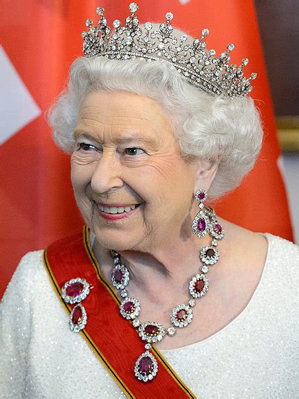 She is the longest reigning. The Surprising Reason Queen Elizabeth Was Late for Dinner ...
