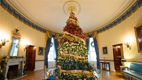 Maybe you would like to learn more about one of these? Inside the 2015 White House Christmas Decorations Created ...