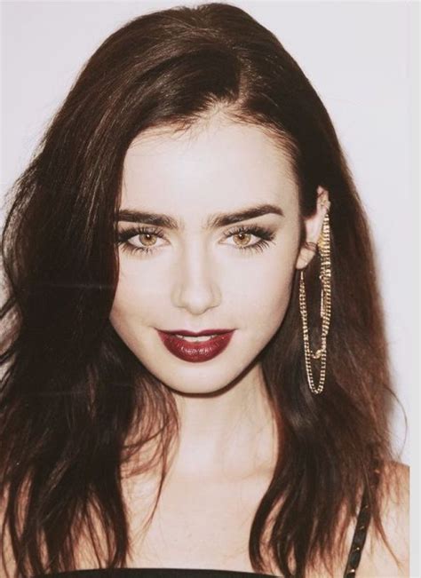 She Kinda Looks Like A Vampire Lilly Collins Lily Jane Collins Beauty