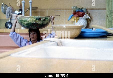 THE INCREDIBLE SHRINKING WOMAN Lily Tomlin 1981 Universal Pictures