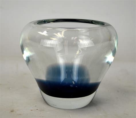 Sold Price R H Johnson Hand Blown Art Glass Vase Signed May 5 0117 7 00 Am Pdt