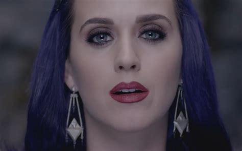 Katy Perrys Wide Awake Video Looks I Am Fabulicious
