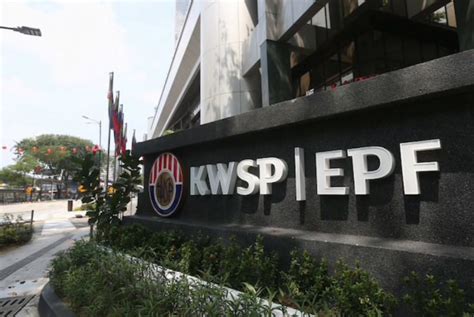 The employees provident fund (epf) is expected to announce a dividend or more than six percent for 2017. EPF declares highest dividend payout since 1997