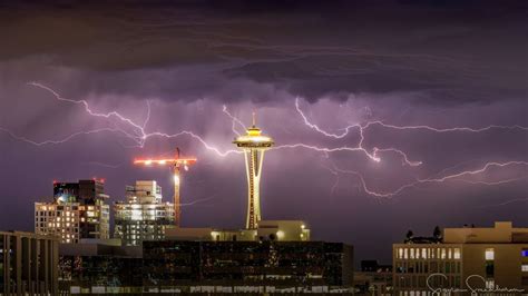 Photographers Capture Incredible Lightning Show Over Western Washington