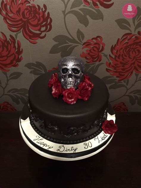 Skull And Roses Birthday Cake