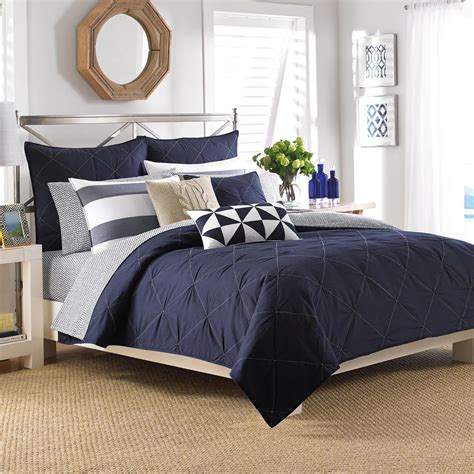 This stylish grey master bedroom design based in new york. 41 Cozy Blue Master Bedroom Design Ideas | Blue master ...