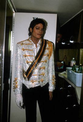 Michael Jackson Photo Backstage During The 1984 Victory Tour Michael