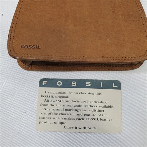 Fossil 1954 Leather Kiss Lock Coin Change Purse Card Holder Clutch