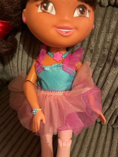 Fisher Price Dora The Explorer Dance And Sparkle Ballerina Doll Sings