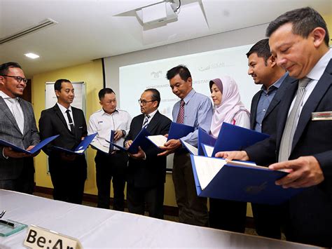 Customs records organized by company. USIM Meterai MoU Dengan Tujuh Pemain Industri - MYNEWSHUB
