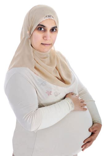 musulmana mujer embarazada Árabe foto de stock y más banco de imágenes de embarazada