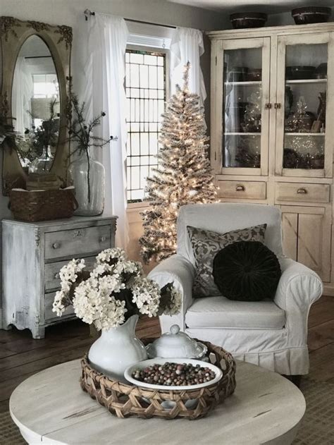 Lovely Farmhouse Style Winter Decor Ideas For Your Beautiful House