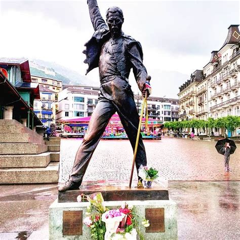 Jun 08, 2021 · london regardless of how one feels about the ideas of karl marx, his gravesite is an impressive monument befitting the german philosopher's enormous impact on modern history. Montreux Freddie Mercury Statue. The best voice of all ...