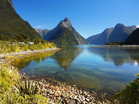 New Zealand Milford Sound Stock Image Image Of Clear 102288025