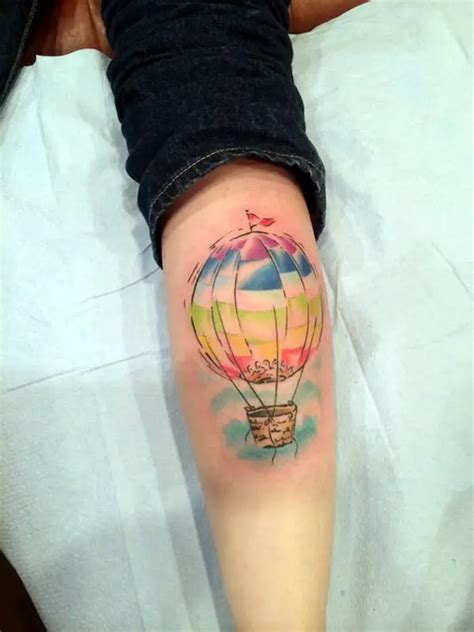 45 Cute Hot Air Balloon Tattoo Designs
