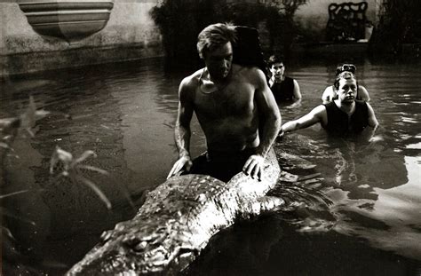 pin by darren harrison on 007 octopussy 1983 behind the scenes scenes scene