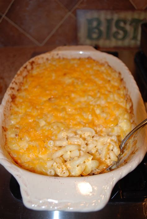 Southern Style Macaroni and Cheese- Amees Savory Dish