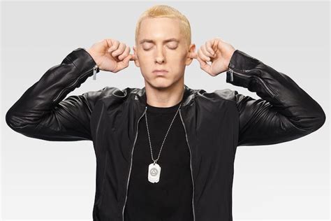 Eminem Dejó Atrás Su Característico Look Y Parece Otra Persona