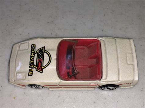 1988 Mattel Hot Wheels Corvette Convertible White Malaysia Excellent