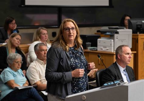 Former state legislator announces run for Republican primary for Oregon