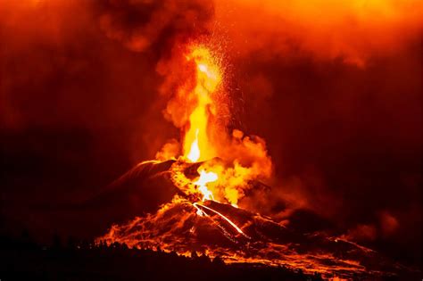 Scientists Discover That Carbon Dioxide Can Trigger Explosive Volcanic