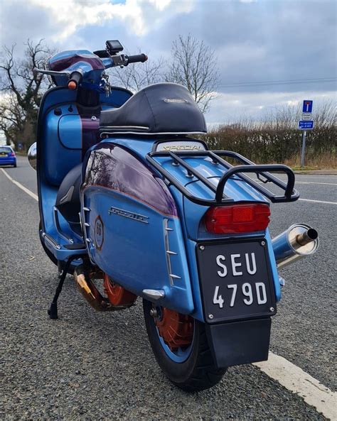 Ghim C A Rainn Nguyen Tr N Vespa Lambretta