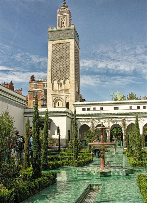 Cette mosquée de paris fait office de mosquée mère des mosquées françaises sous la direction six directeurs ou recteurs ont dirigé la mosquée de paris, l'institut musulman de la mosquée de. Les 25 meilleures idées de la catégorie La mosquée de ...