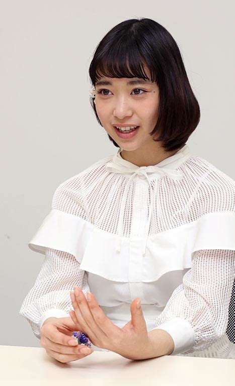 She has five family members and was the only daughter, and has two brothers. 【インタビュー】注目の若手女優・森川葵 「本気でバットで ...