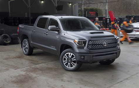 Toyota Unveils 2018 Tundra Trd Pro Sport Signaling Refresh For Entire