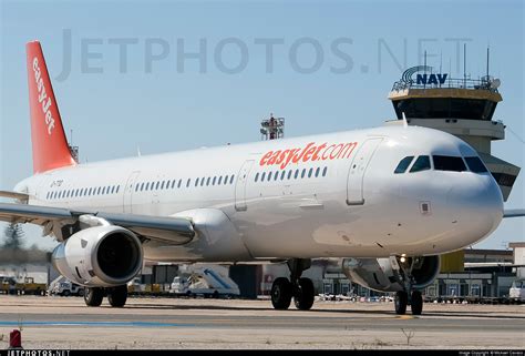 Textures only for the default a321. G-TTID | Airbus A321-231 | easyJet | Mickael Cavaco ...