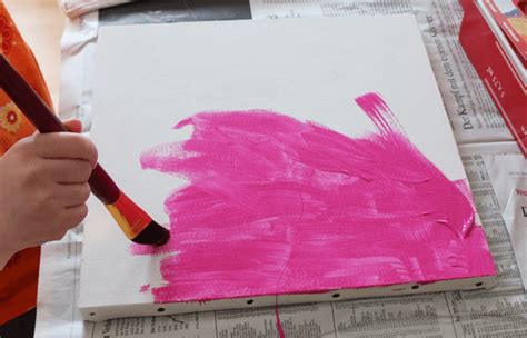 Erst später gestalten sie ihr kunstwerk mit bunter farbe. Malen mit Kindern - eine einfache Technik mit Acrylfarben ...