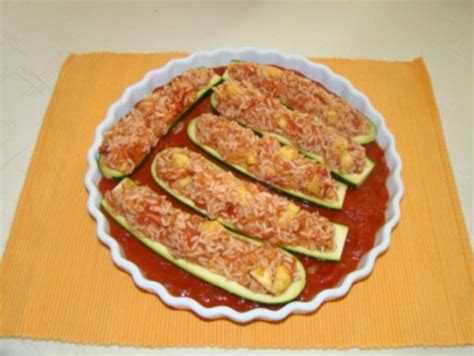 Vegetarisch gefüllte Zucchini Rezept