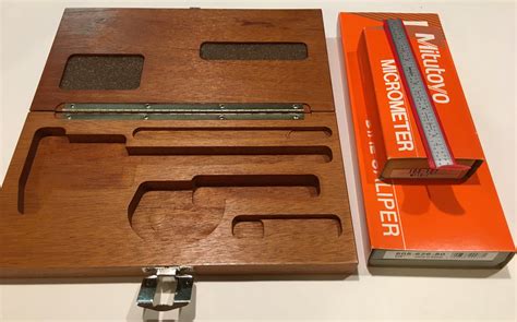 Mitutoyo 950 902 Precision Measuring Tool Set 3 Piece Mahogany Case