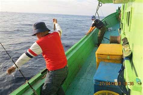 West of the lautan lama desert, at x:790; Cinta Pada Yang Satu: PROGRAM MEMANCING DI PELANTAR MINYAK ...