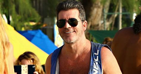Simon Cowell Bares His Chest For A Selfie With A Flock Of Fans On Luxury Holiday Mirror Online