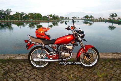 Konsep ubahan motor standar ini bisa dibilang masuk. Yamaha Rx King Modif Standar Simple | Gambar, Air