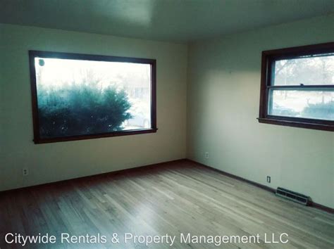As of december 2020 the median rental rate in milwaukee is $1,082 which is $13 (1%) less than the median of $1,095 for milwaukee county, $14 (1%) more than the median of $1,068 for wisconsin and $299. Houses For Rent in Milwaukee WI - 204 Homes | Zillow