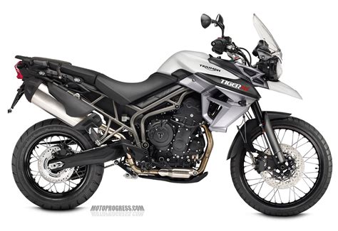 The main difference between the two chassis are the suspension components. TRIUMPH Tiger 800 XC 2015 fiche technique
