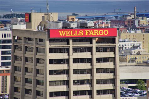 Wells Fargo Building To Follow Downtown Trend Of Residential Conversion Milwaukee Independent