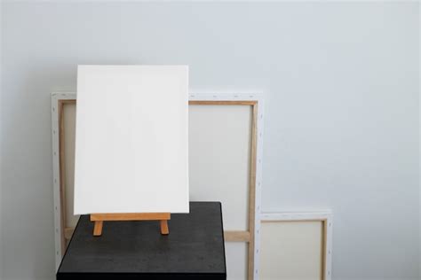 Free Photo Blank Canvas For Painting Indoors Still Life